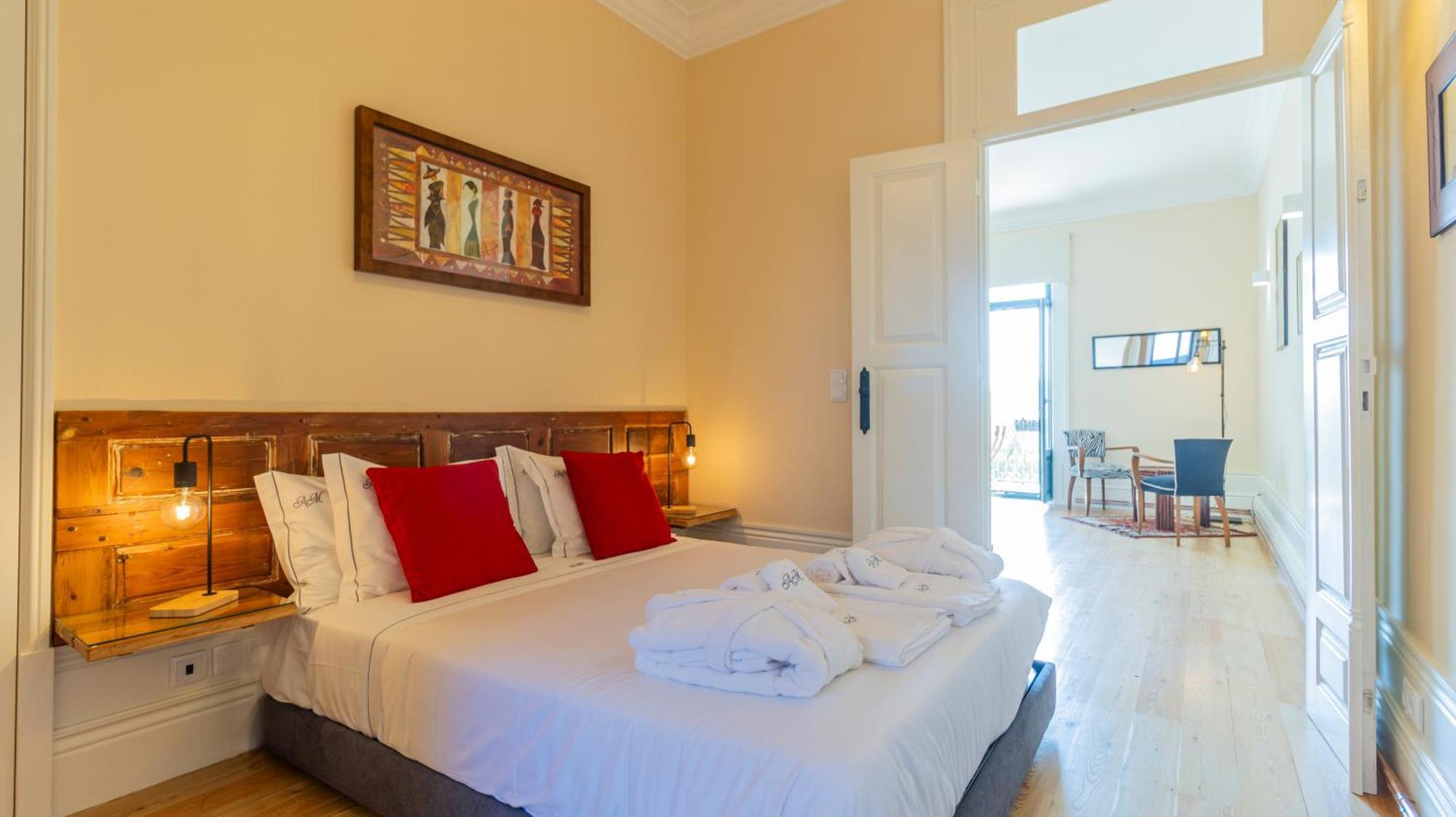 Am Haven Studios By Lovelystay Porto Bagian luar foto