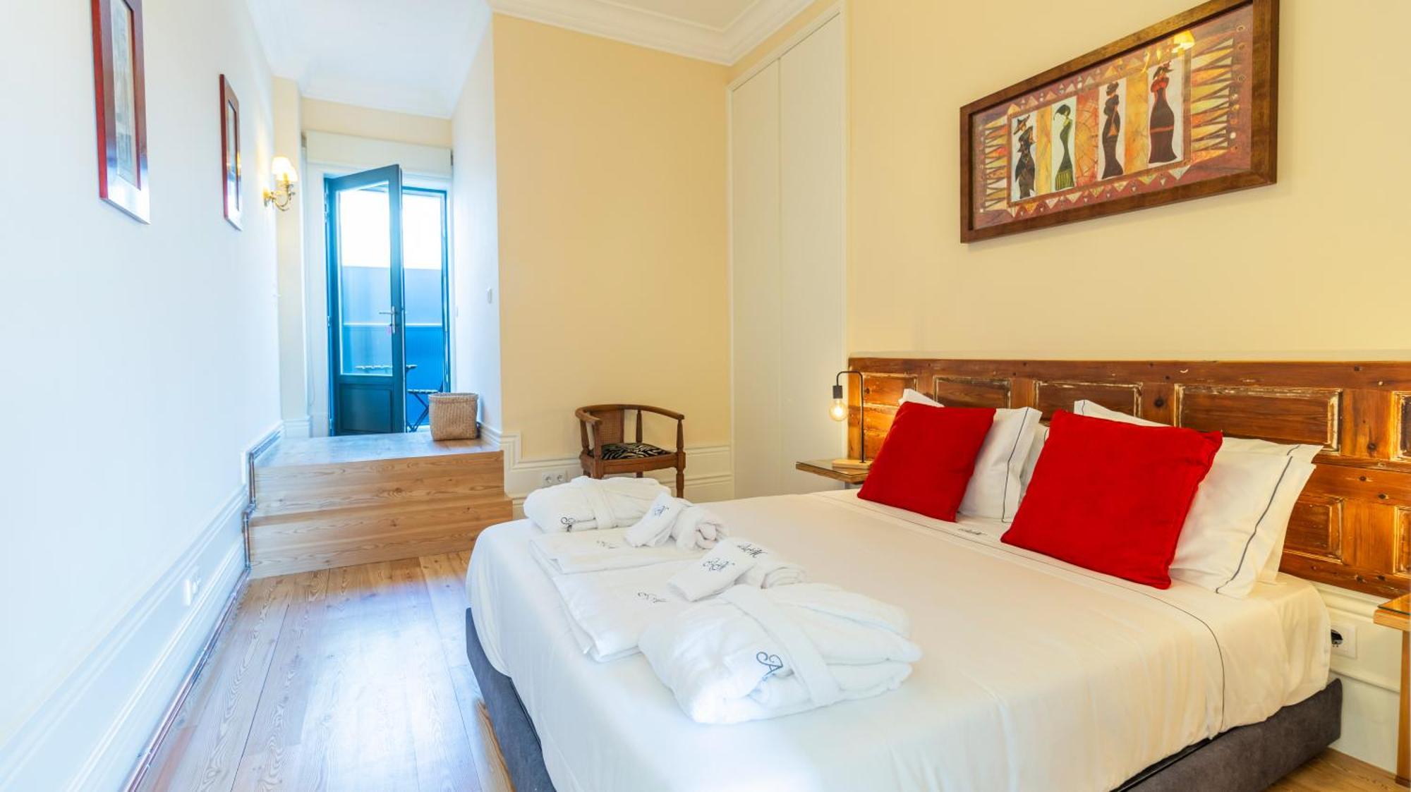 Am Haven Studios By Lovelystay Porto Bagian luar foto