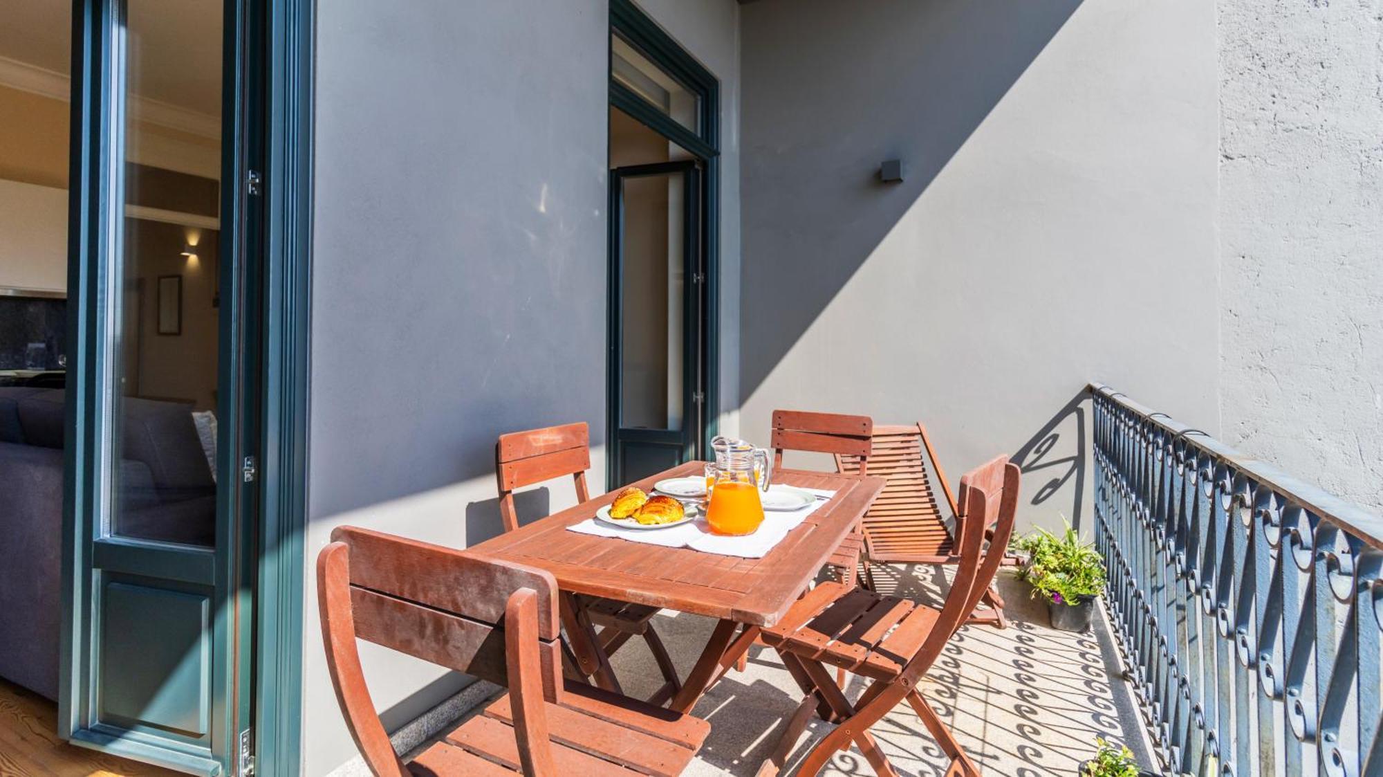 Am Haven Studios By Lovelystay Porto Bagian luar foto