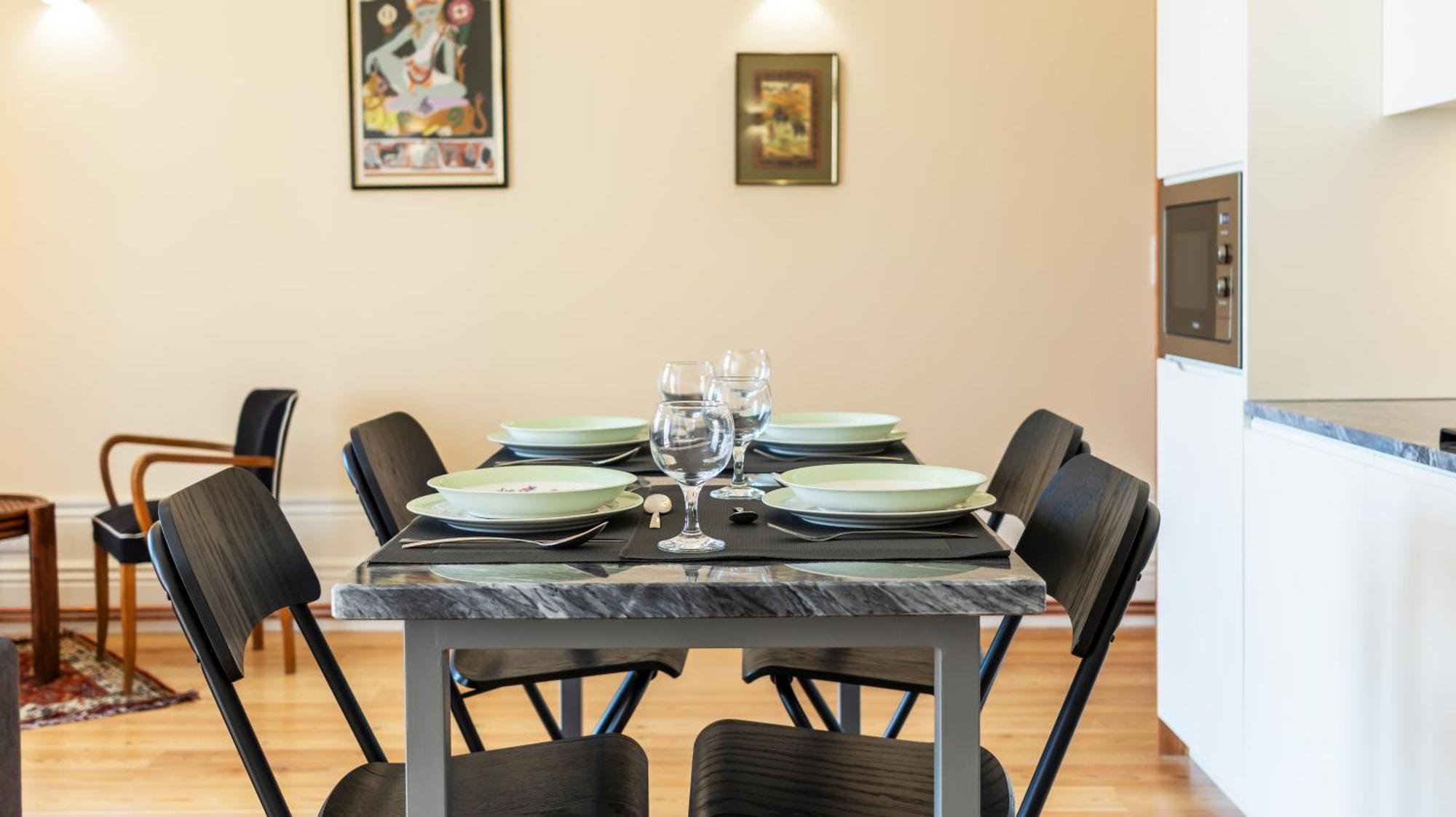 Am Haven Studios By Lovelystay Porto Bagian luar foto