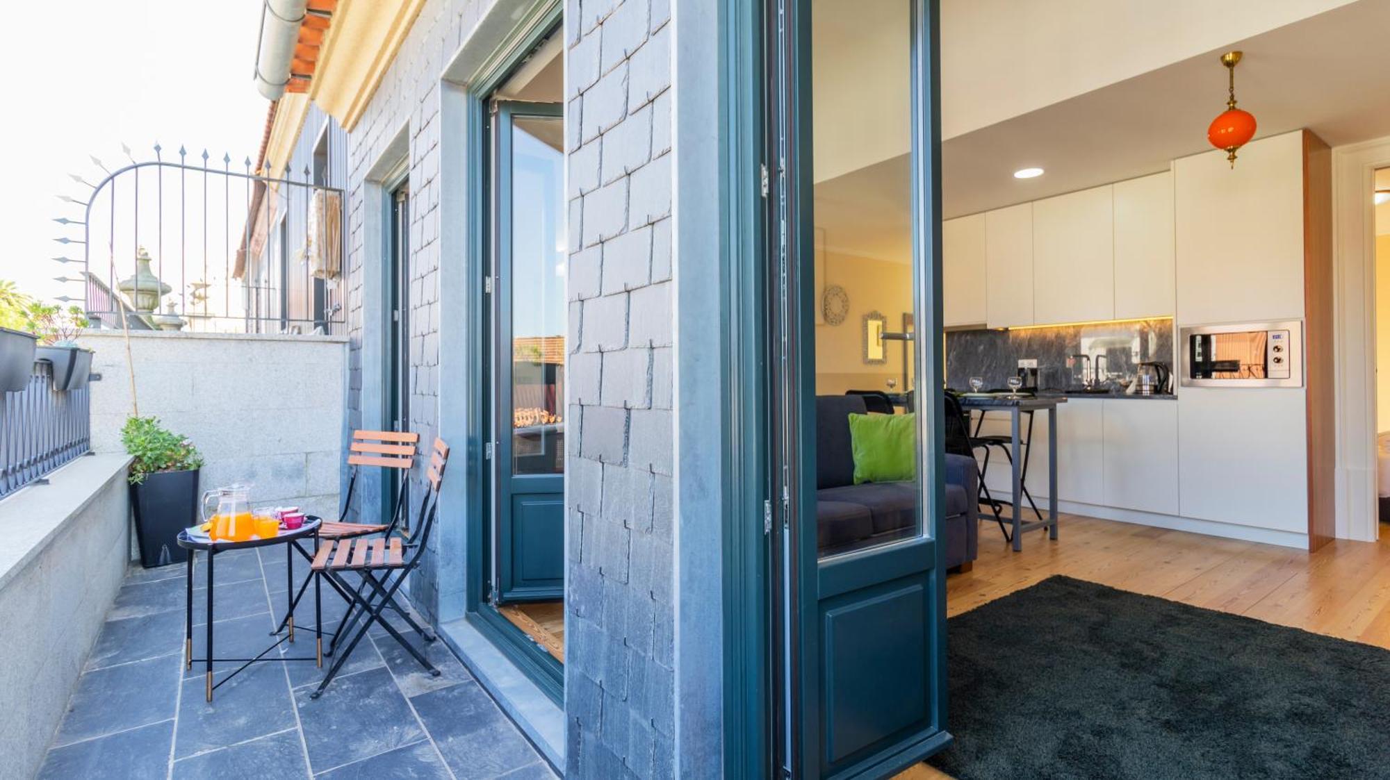 Am Haven Studios By Lovelystay Porto Bagian luar foto