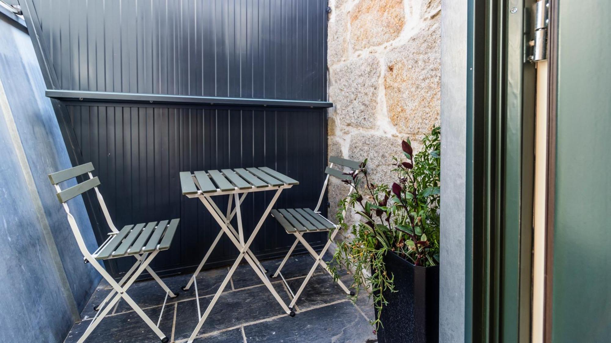 Am Haven Studios By Lovelystay Porto Bagian luar foto